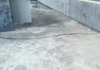 内江市楼顶漏水维修公司分享下如何解决卫生间隐蔽部位漏水的问题?